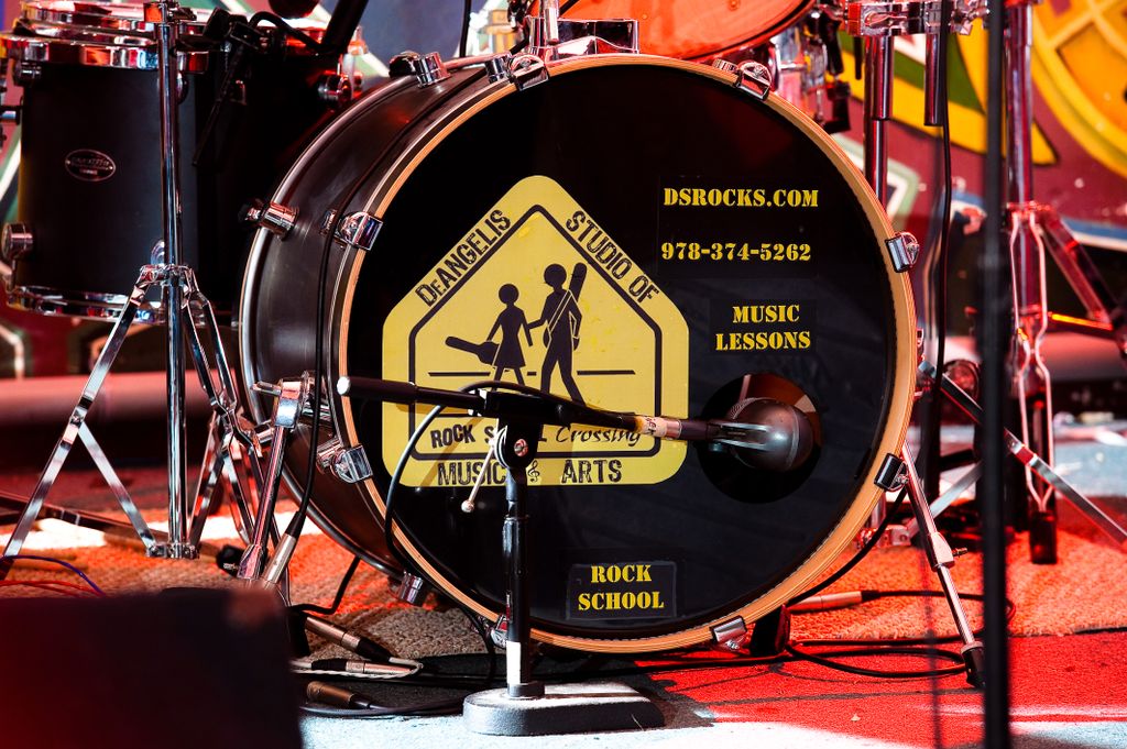 Creating Musicians
Creating Bands
Creating Fun!
Wh