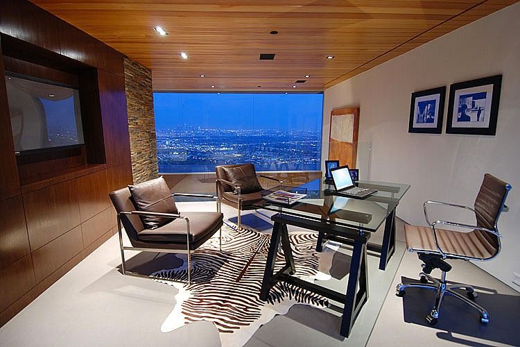 An office with style and great energy.