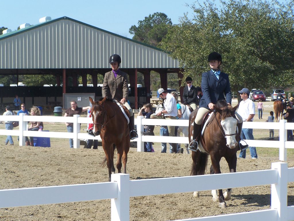 Jessica Kohl in the competition arena(riding the b