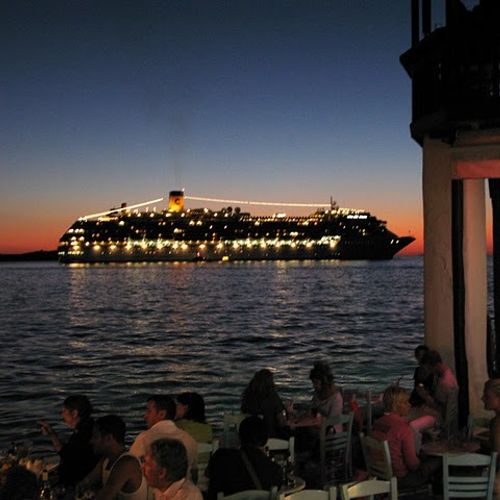 We take care of your destination Cruises