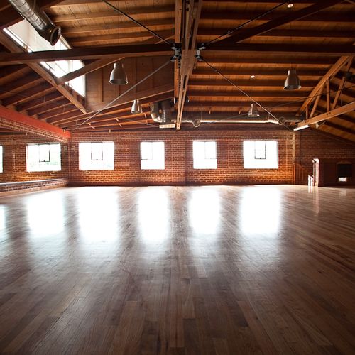 Club Sportif  and Spa
Dance, Yoga, Zumba studio
Av