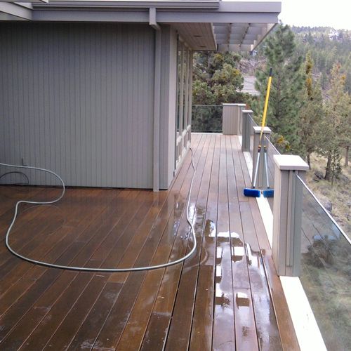 Wash hardwood deck