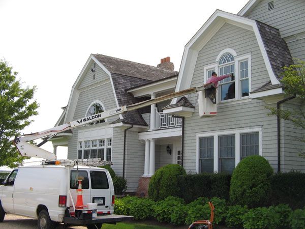 Residencial window cleaning.