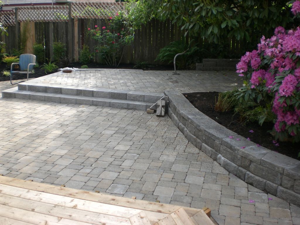 Belgarde pavers & Highland retaining wall