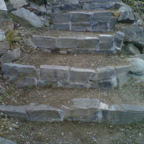 stone stairway's are a great addition to a multi t