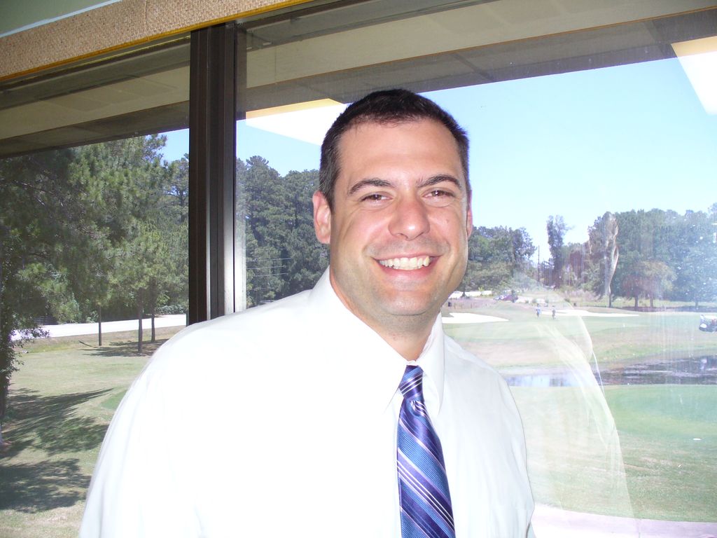 Jon Frampton is a recent MBA Grad from the Univers