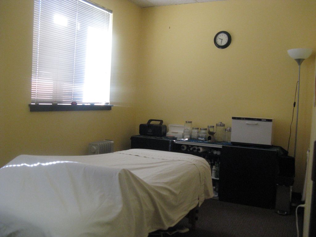 Treatment Room 4. Nice sunny space. You can have a