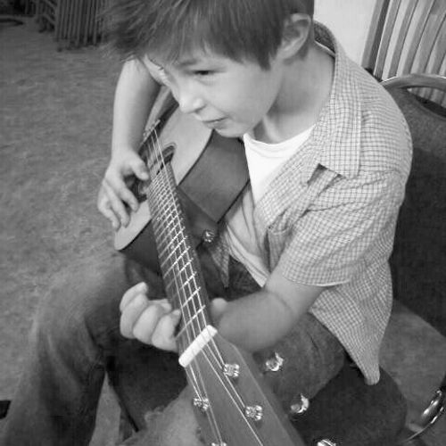 He studied guitar from the third grade to 8th grad