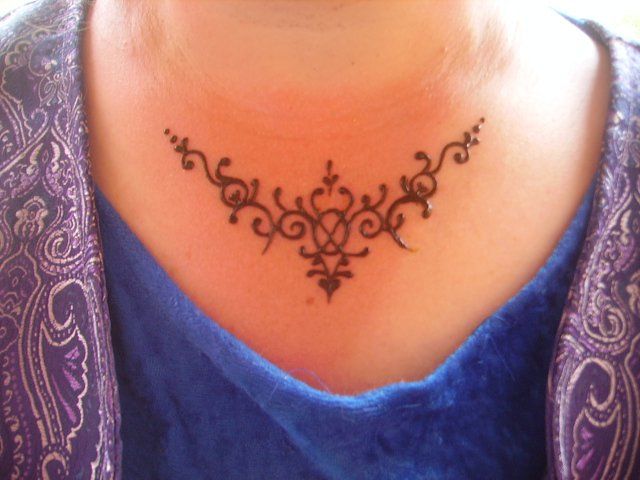 Custom necklace-type design