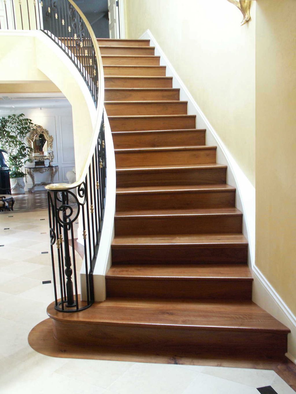 STAIR SYSTEM - A complete stair frame, installatio
