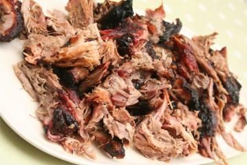 Pulled Pork, nicely barked, moist and tender, smok