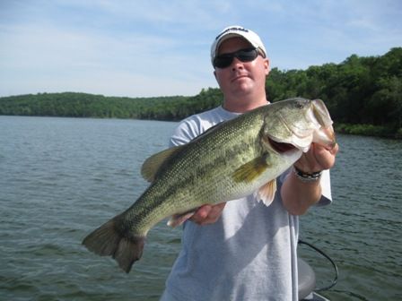 Trophy Bass Fishing on Table Rock Lake By Branson'