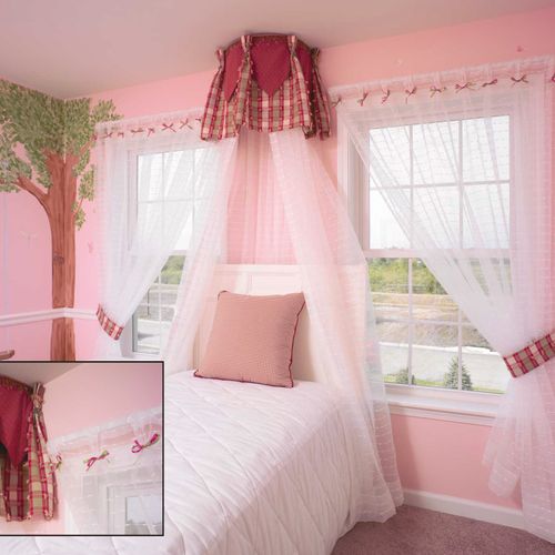 Little Girls room with Sheers with ribbon bows on 