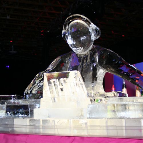A DJ double luge for cold cocktails.