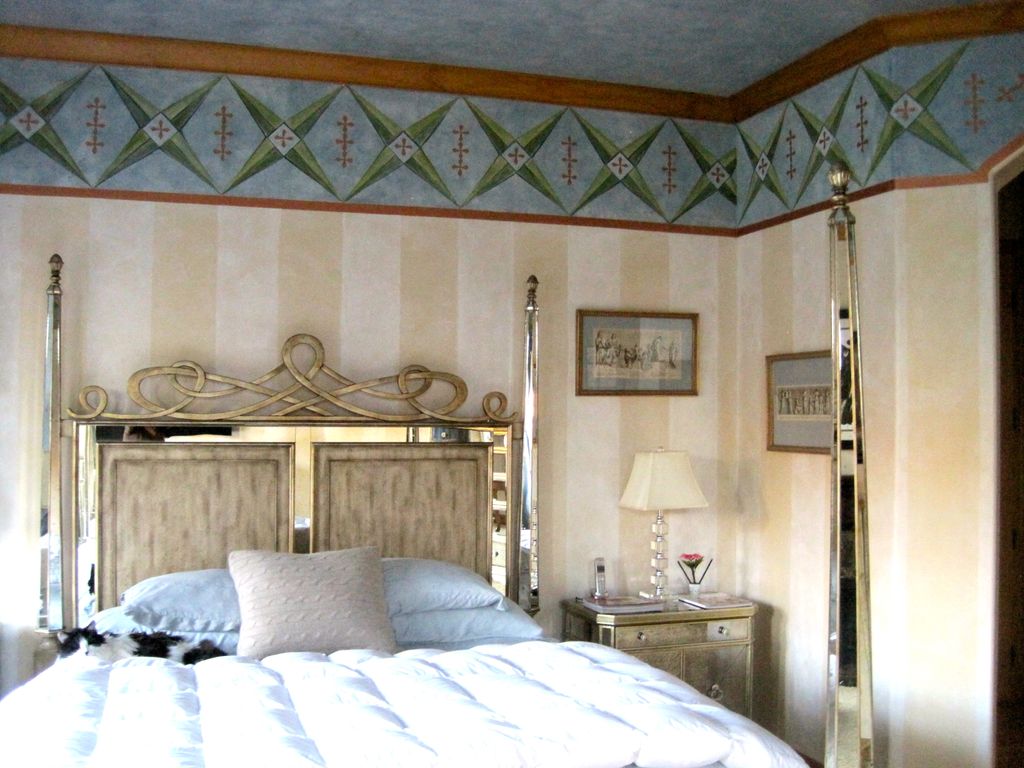 BEDROOM FAUX FINSH AND MURAL WORK