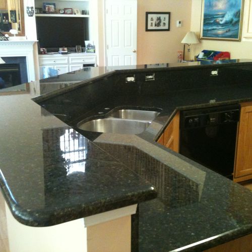 KITCHEN COUNTER TOPS LOWER AND UPPER TOPS