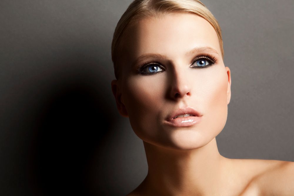 A smokey take on her blue eyes.