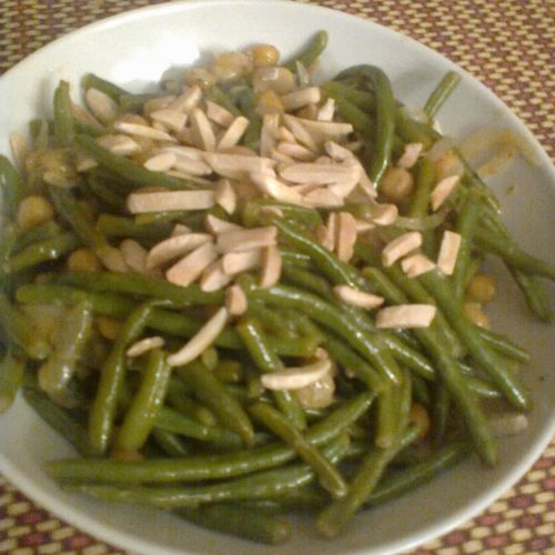 Green beans, chickpeas, and almonds
