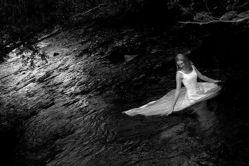 Trash your dress session