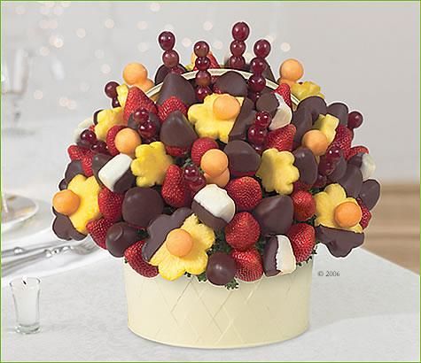 Berry Chocolate Bouquet With Dipped Bananas