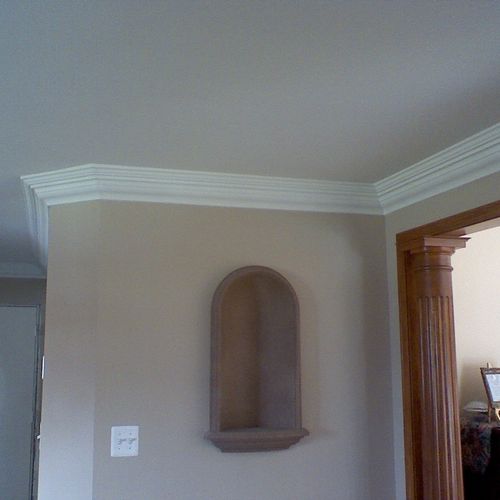 Crown molding and arched niche