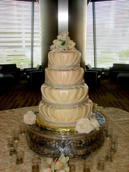 Chosen Cakes & Caterers