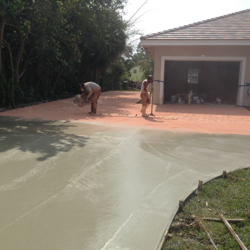 Pouring a stamped concrete driveway