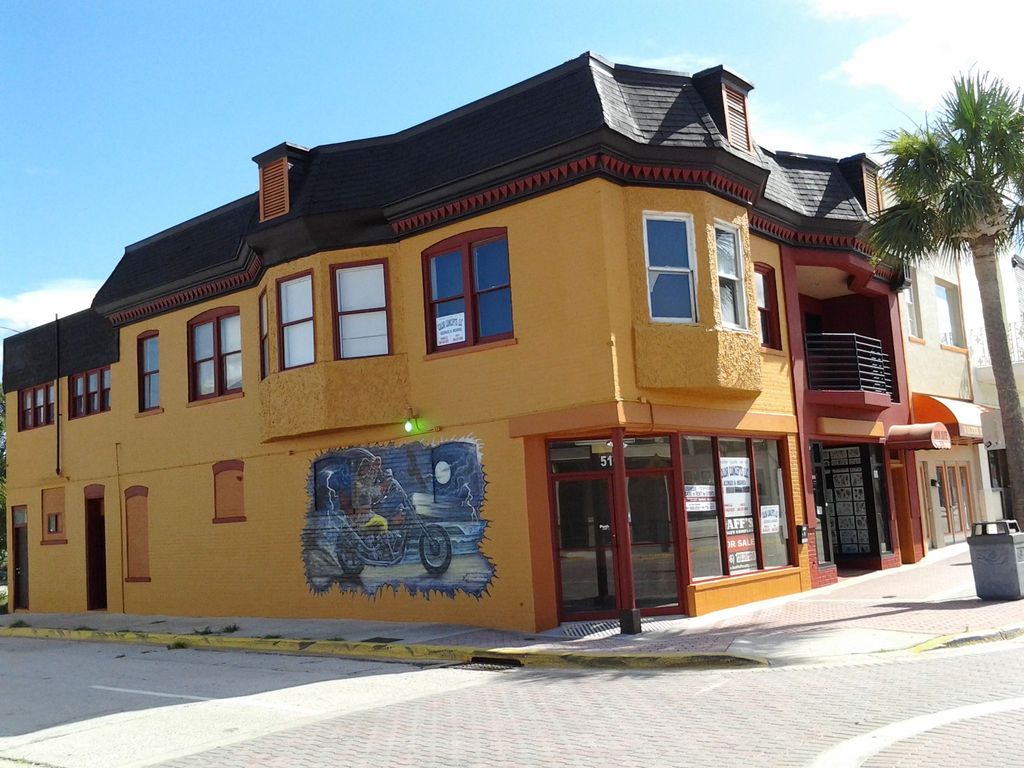 Exterior Commercial Painting
- Main St., Daytona B