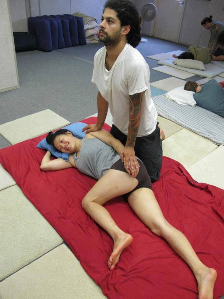 stretching and palming the arm side lying position