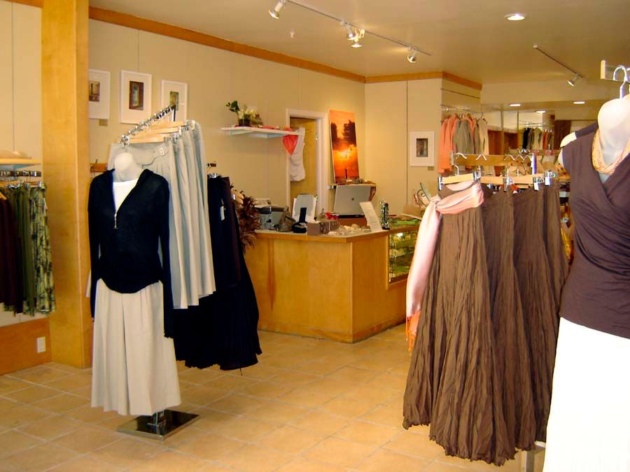 Tiburon Retail Clothing Store