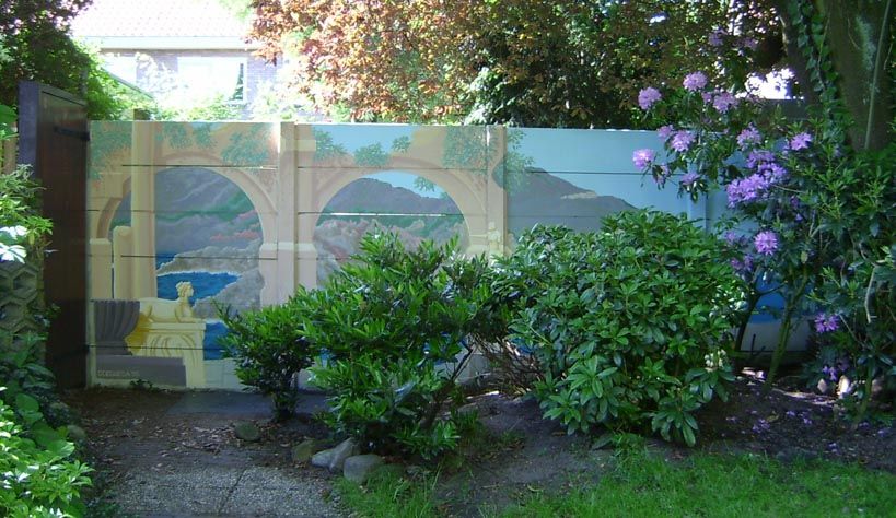 A plain back garden wall turned into a Roman ruin