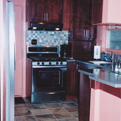 Specializing in Compact Kitchen Remodeling and Des