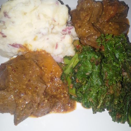 Red Skinned Mashed Potatoes with Sautéed Kale and 