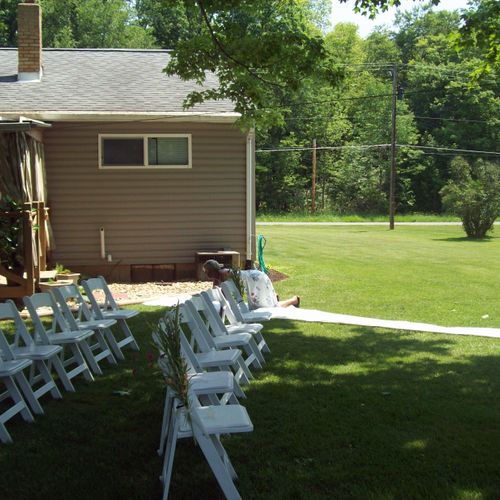perfect small back yard wedding