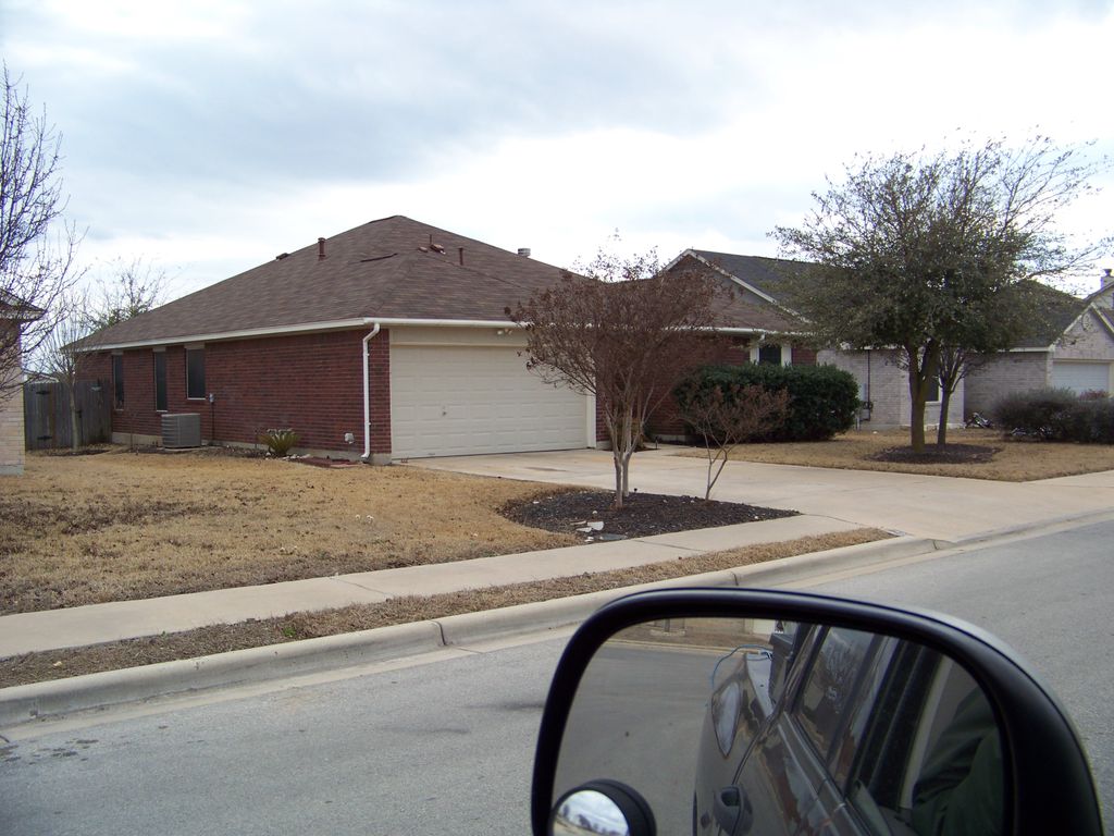 Leander, Tx ---       Installed new roof. GAF 25 y