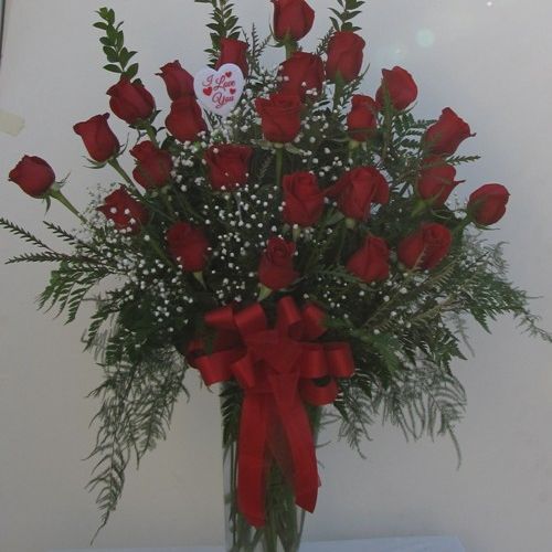 2 Dozen Roses arranged - a stunning gift - sure to