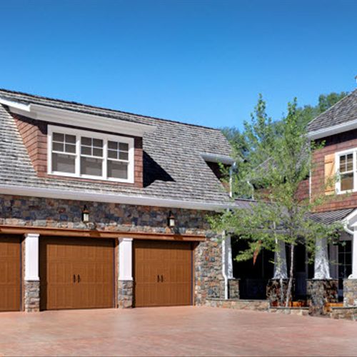 Many new garage door styles to choose from