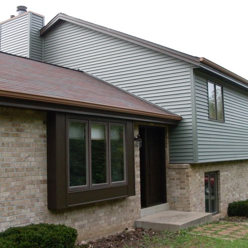 siding and stone work
