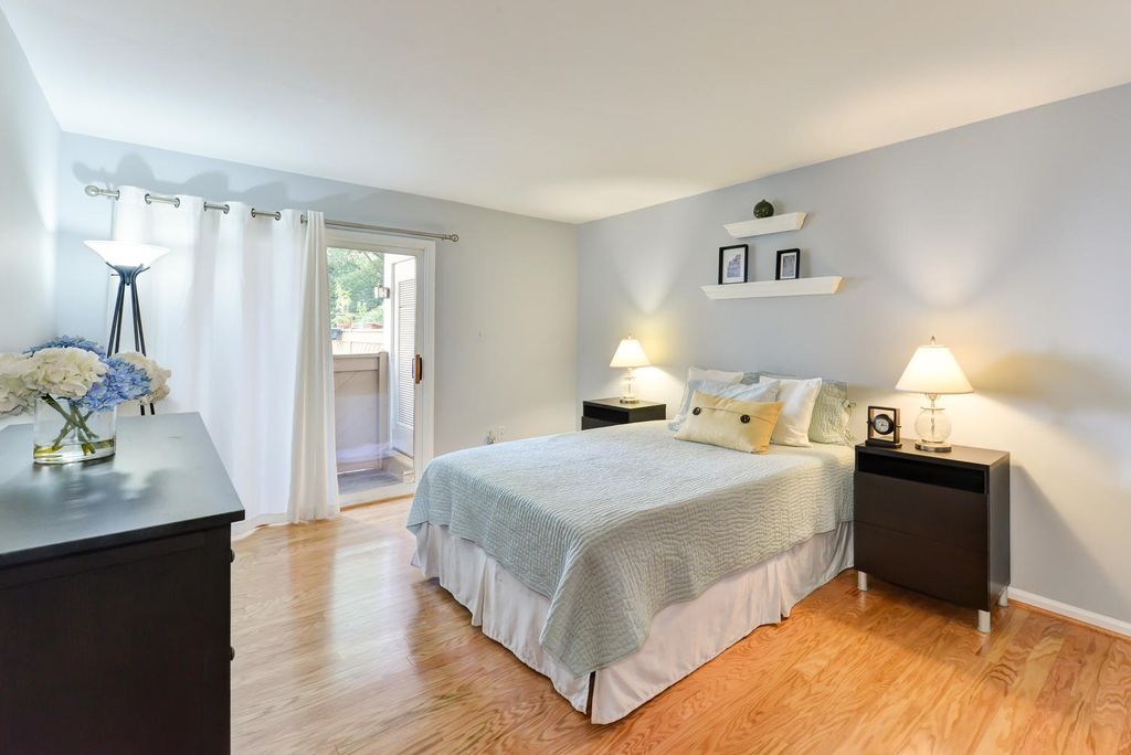 Consulting my sellers to stage before listing. 