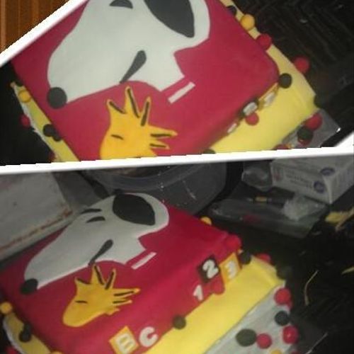 Snoopy baby shower cake