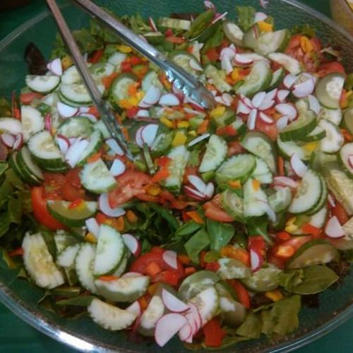 Super Salad with Salad Mix, Spinach, Tomato, Cucum