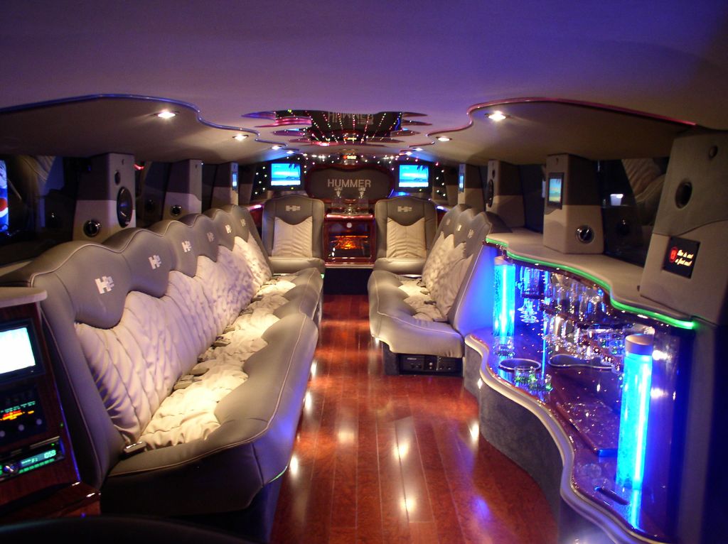 Limousine Service League City, TX
