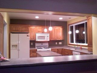 What a beautiful kitchen...