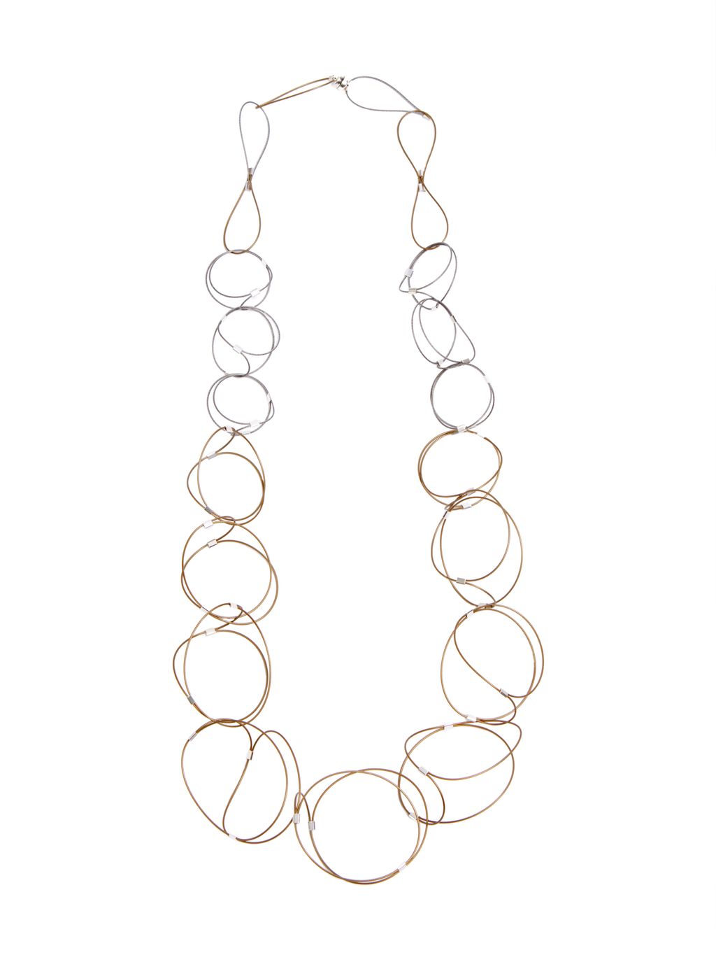 3D Necklace
Materials: nylon-coated steel and ster