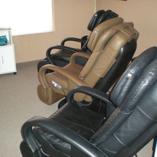 Therapy Bay with Robotic Massage Chairs