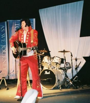 Elvis2 in red
