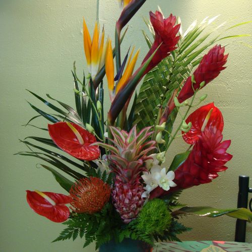 Tropical and stylized arrangements