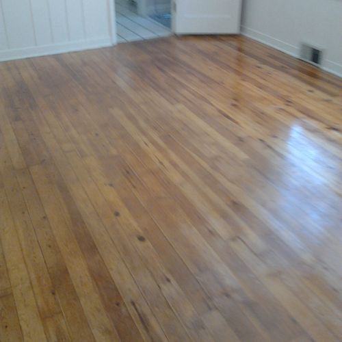 Damaged floor renewed with out replacing