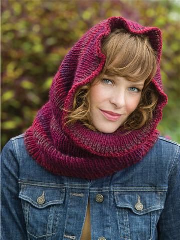 This Knitted Cowl pattern is free at Redheart.com