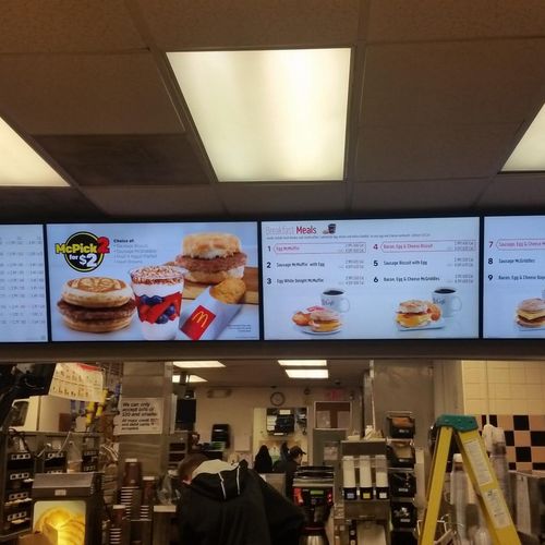 completed restaurant install, multiple screens